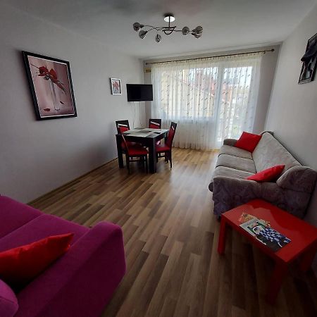 Samodzielny Apartament 2Pokojowy Apartamento Kołobrzeg Exterior foto